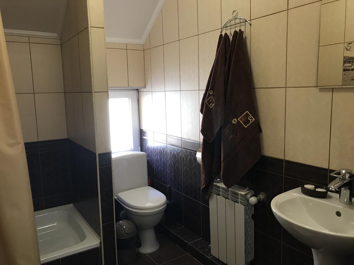 U Maksa Hotel Solochin Luaran gambar